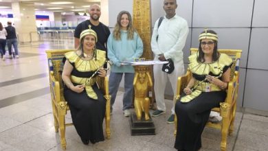 خطوط "لوفتهانزا تحتفل مع ركابها في مطار القاهرة الدولي
